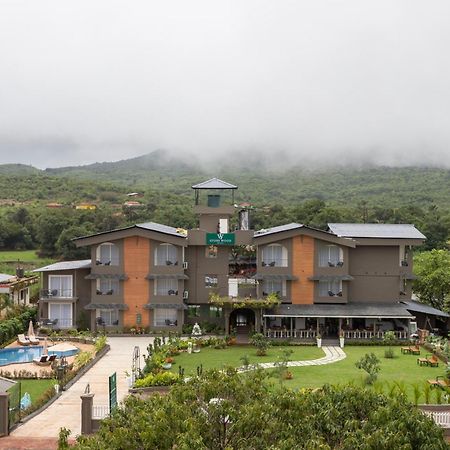 Stone Wood Hotel Amboli Amboli  Exteriör bild