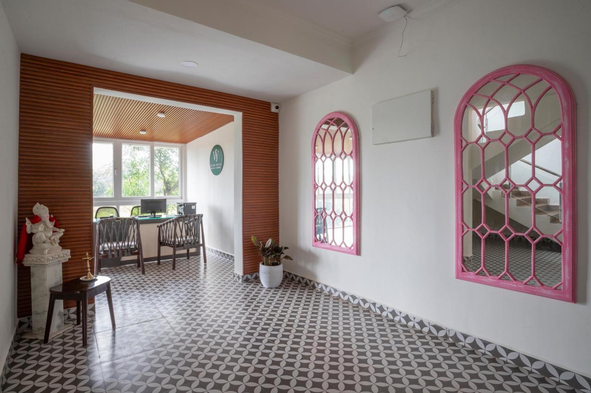 Stone Wood Hotel Amboli Amboli  Exteriör bild